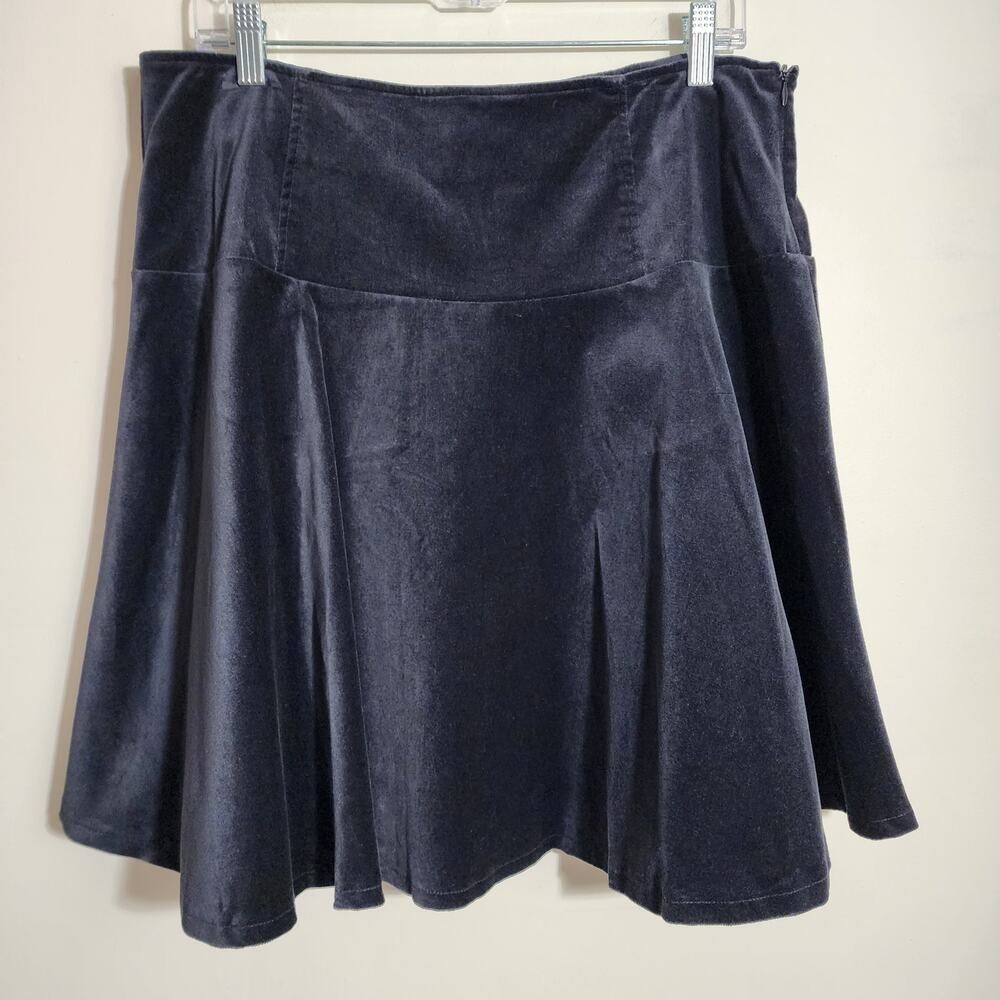 To the Max NWT black velvet to the knees lined flare‎ skirt woman's size 10 - Picture 12 of 12